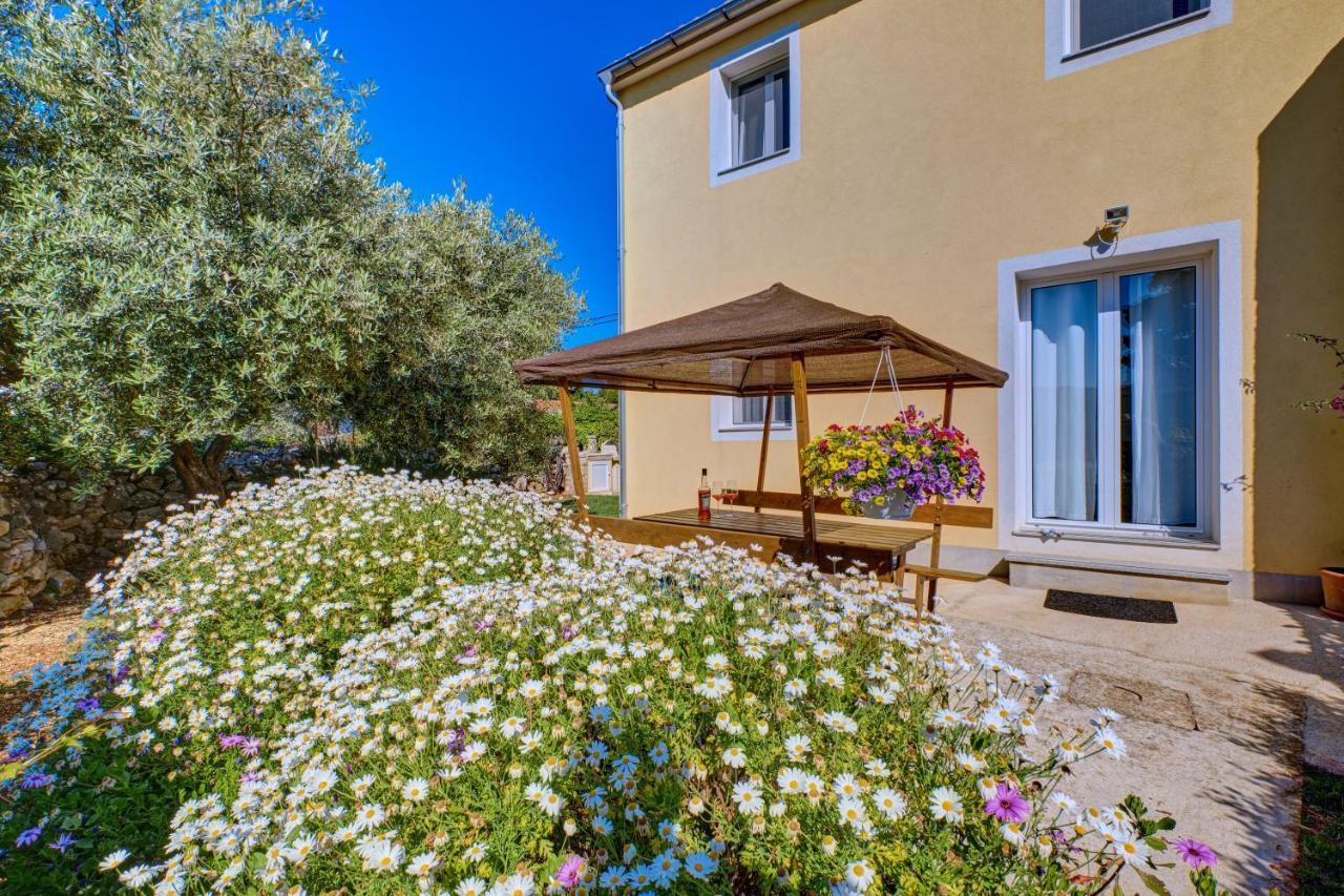 Sven Apartment Veli Lošinj Exterior foto